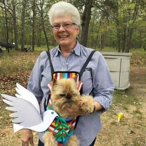 Meet your Posher, Dee